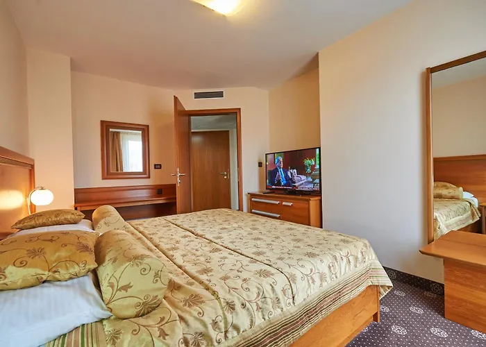 克罗斯卡酒店 酒店