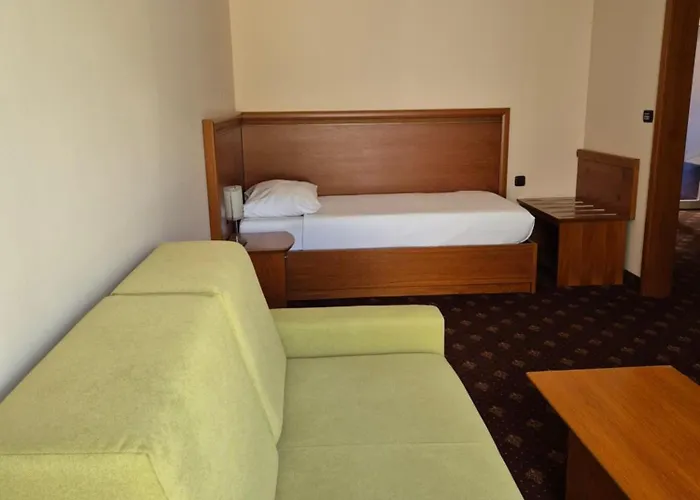 מלון Korosica 4*